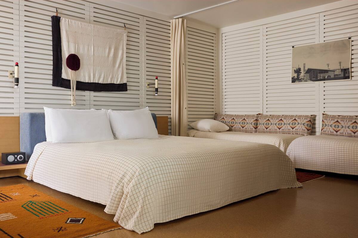 Superior Room, Multiple Beds (King Lounge, 1 King 2 Twin) | Premium bedding, minibar, in-room safe, desk