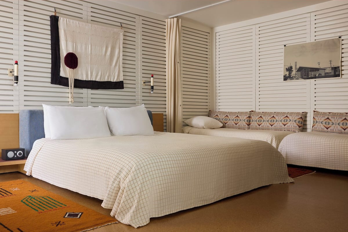 Superior Room, Multiple Beds (King Lounge, 1 King 2 Twin) | Premium bedding, minibar, in-room safe, desk