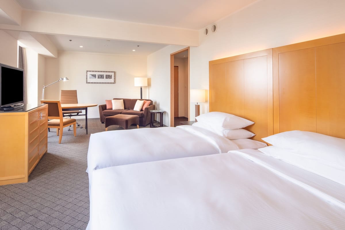Junior-suite - 2 enkeltsenge - ikke-ryger | Allergivenligt sengetøj, dundyner, minibar, pengeskab på værelset
