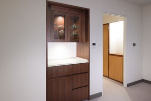 Premium Suite, 2 Double Beds | Hypo-allergenic bedding, down duvets, minibar, in-room safe - Sheraton Miyako Hotel Osaka (Osaka)