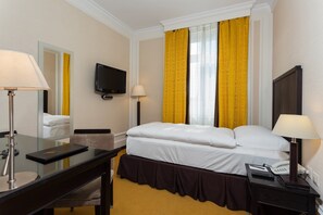 1 Schlafzimmer, hochwertige Bettwaren, Minibar, Zimmersafe