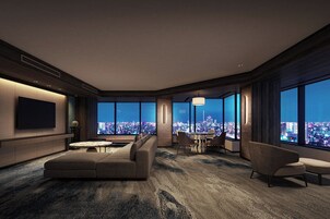 羽毛の掛け布団、セーフティボックス (室内)、デスク、遮光カーテン