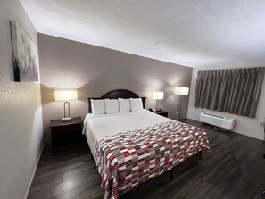 Superior Room, 1 King Bed, Non Smoking | Desk, iron/ironing board, free WiFi, bed sheets