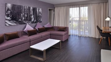 37-Zoll-Smart-TV mit Kabelempfang, Fernseher, Netflix