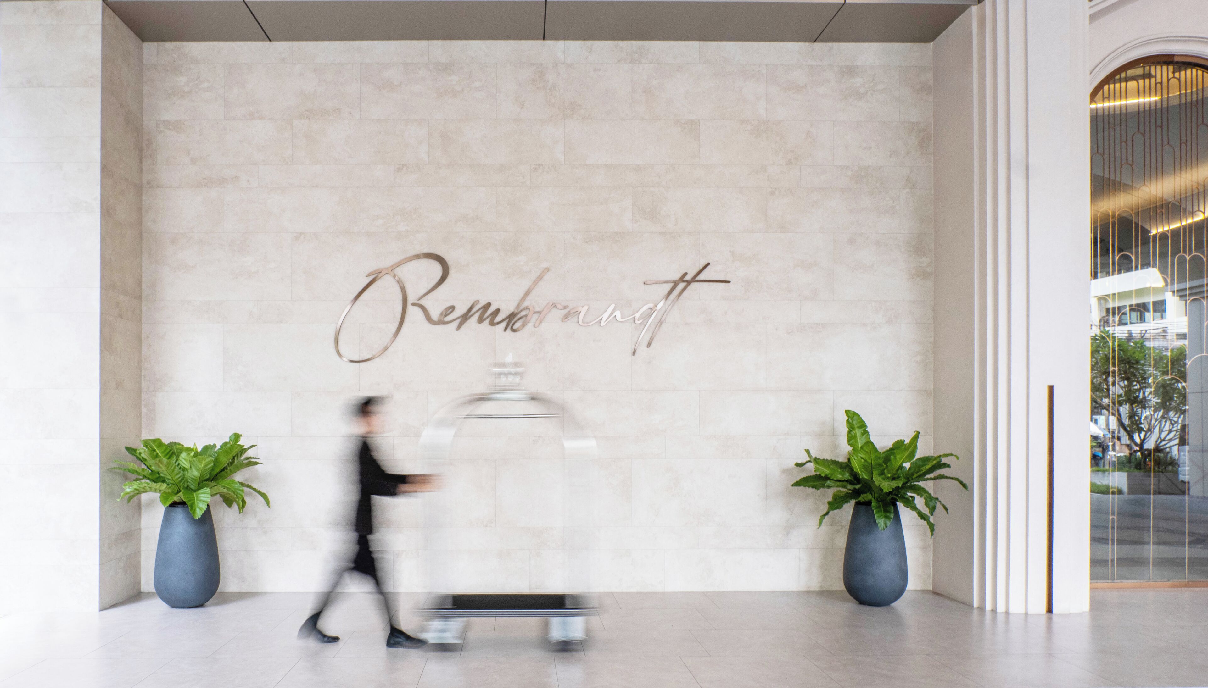 숙박 시설 입구