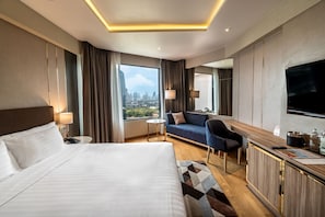 Premier King Bed | City view