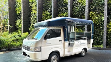 Train station shuttle