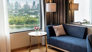 Premier King Bed | Blick auf den See