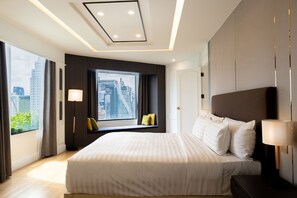 Executive Suite | Een kluis op de kamer, een laptopwerkplek, verduisterende gordijnen