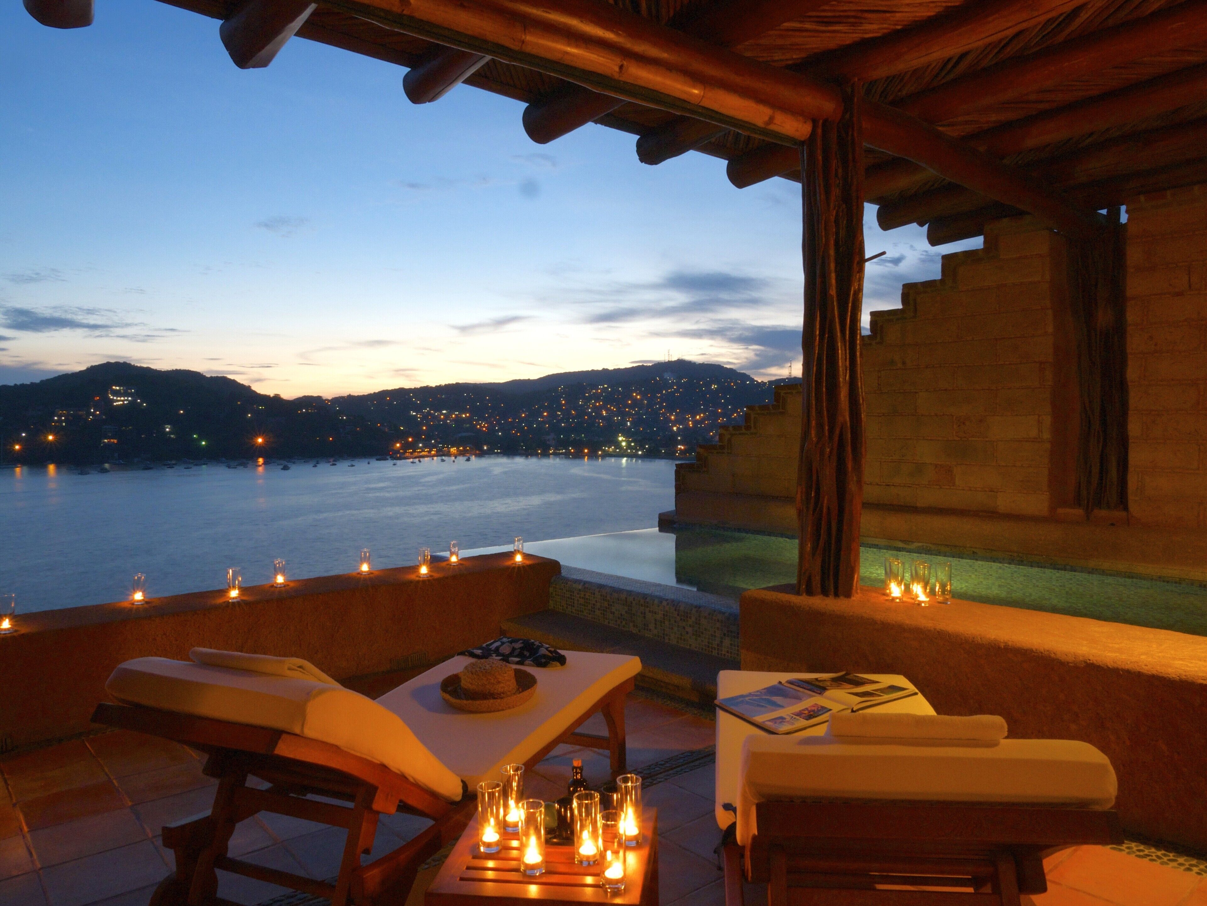 Oceanfront Master Pool Suite | Terraço/pátio