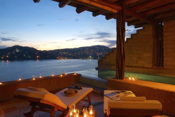 Oceanfront Master Pool Suite | Terrace/patio