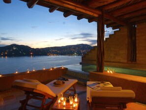 Oceanfront Master Pool Suite | Terrazza/patio