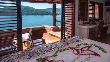 Oceanfront Terrace Suite | 免費迷你吧物品、客房內保險箱、獨特裝潢、布置獨特