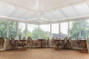 Restaurant - OYO Himley Country Hotel (Dudley)