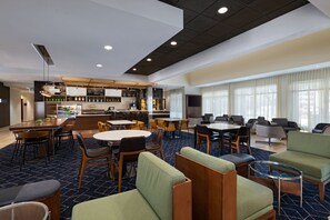 Breakfast and dinner served - Courtyard by Marriott San Antonio Downtown/Market Square (San Antonio)