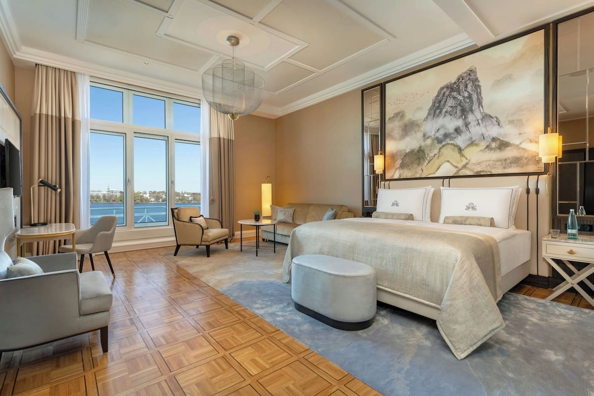 Grand Suite, 2 Single Beds, Lake View