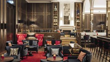 Bar (en la propiedad)