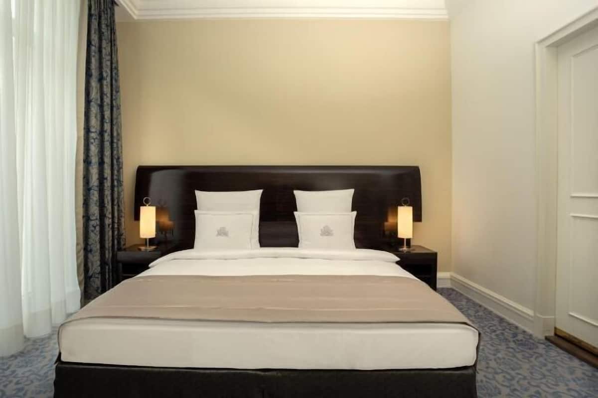 1 bedroom, premium bedding, pillowtop beds, minibar