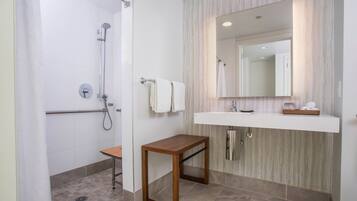 Habitación, 1 cama King size, vista al resort | Baño