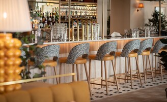 2 bares, bar en la azotea