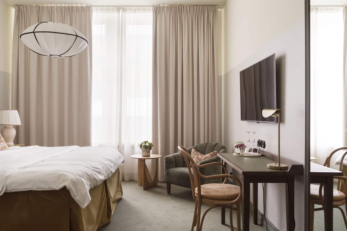 superior double room | premium bedding, individually decorated, individually furnished