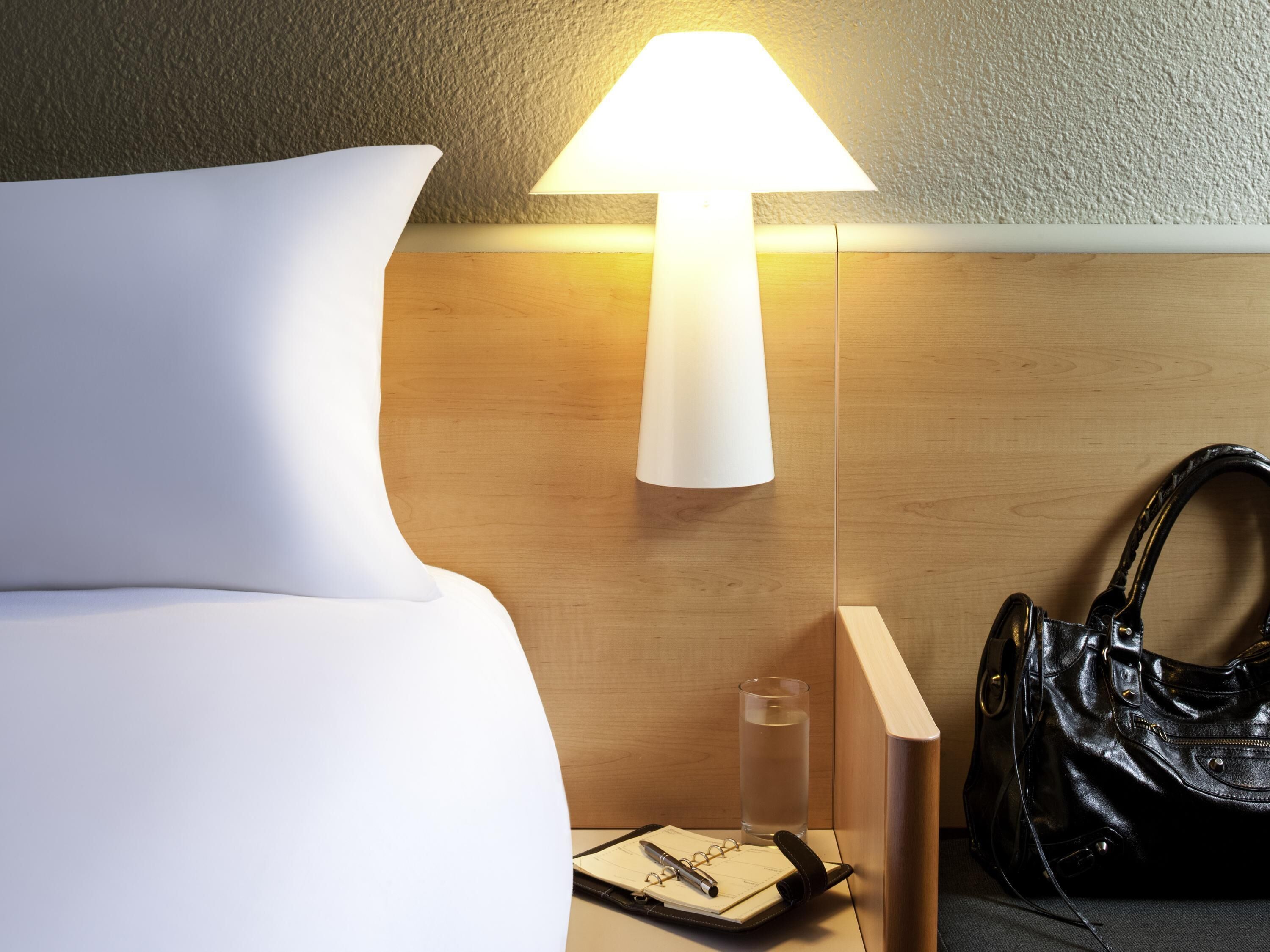 1 bedroom, premium bedding, pillow-top beds, desk