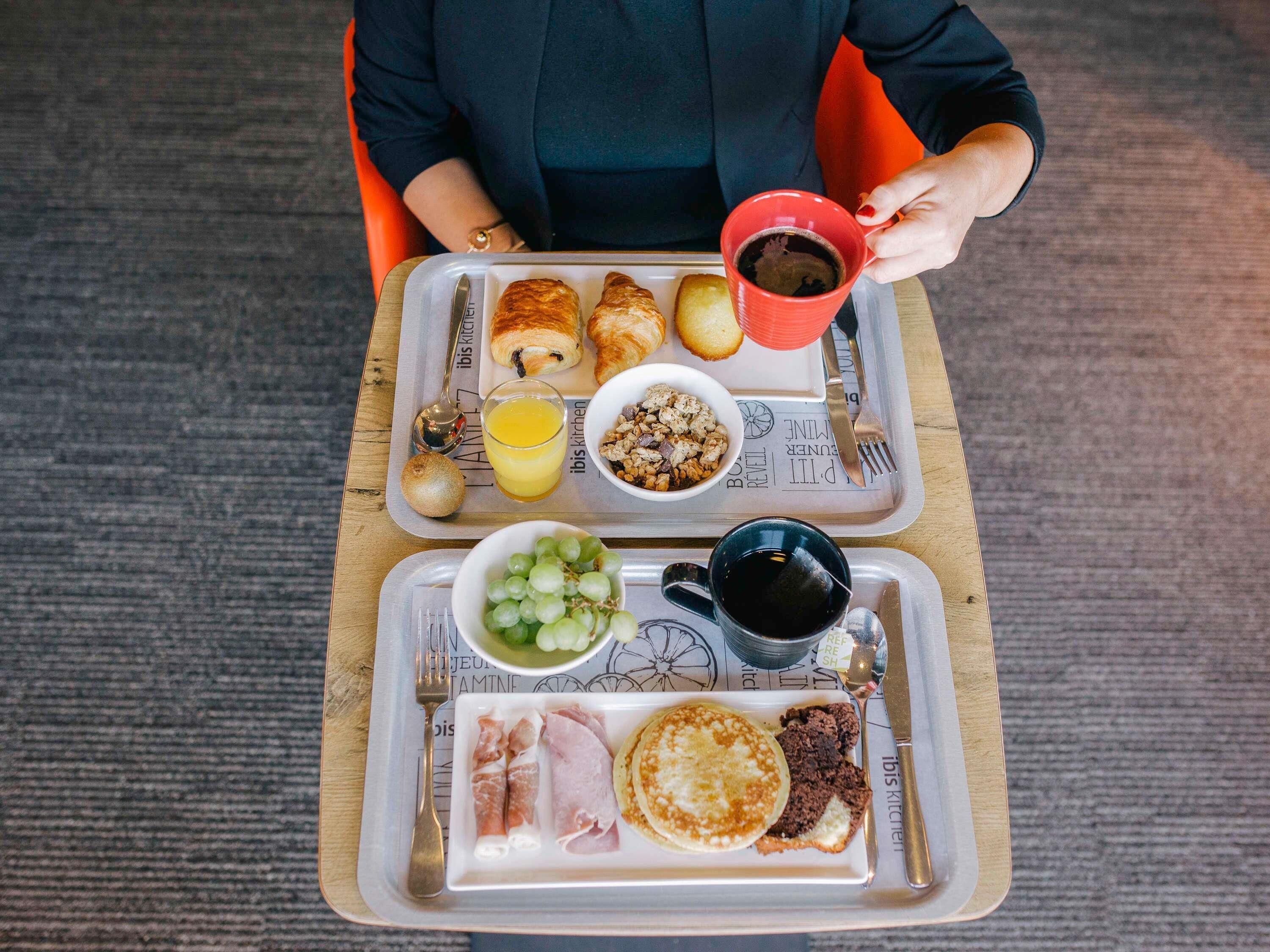 daily buffet breakfast (eur 13.90 per person)