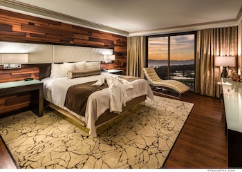 In-room safe, desk, iron/ironing board, WiFi at Bally