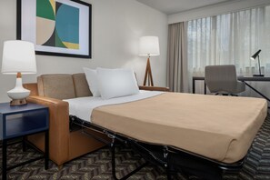 Premium bedding, in-room safe, desk, laptop workspace