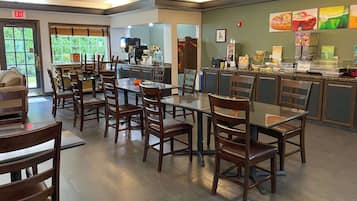 Free daily continental breakfast