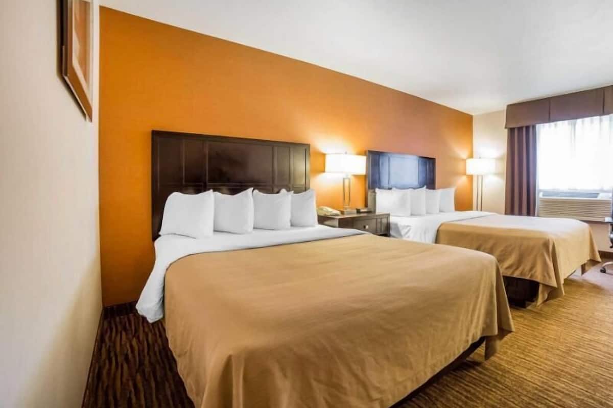 In-room safe, desk, laptop workspace, blackout curtains