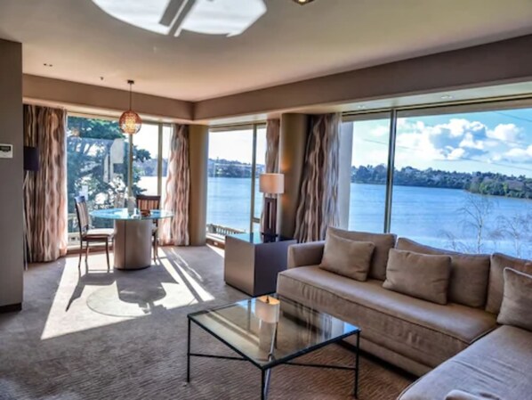 Presidential Suite | Lake view