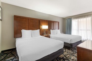 Iron/ironing board, free WiFi, bed sheets - Best Western near Lackland AFB/SeaWorld (San Antonio)