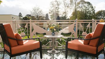 Luxury Hot Tub Suite | Terrace/patio