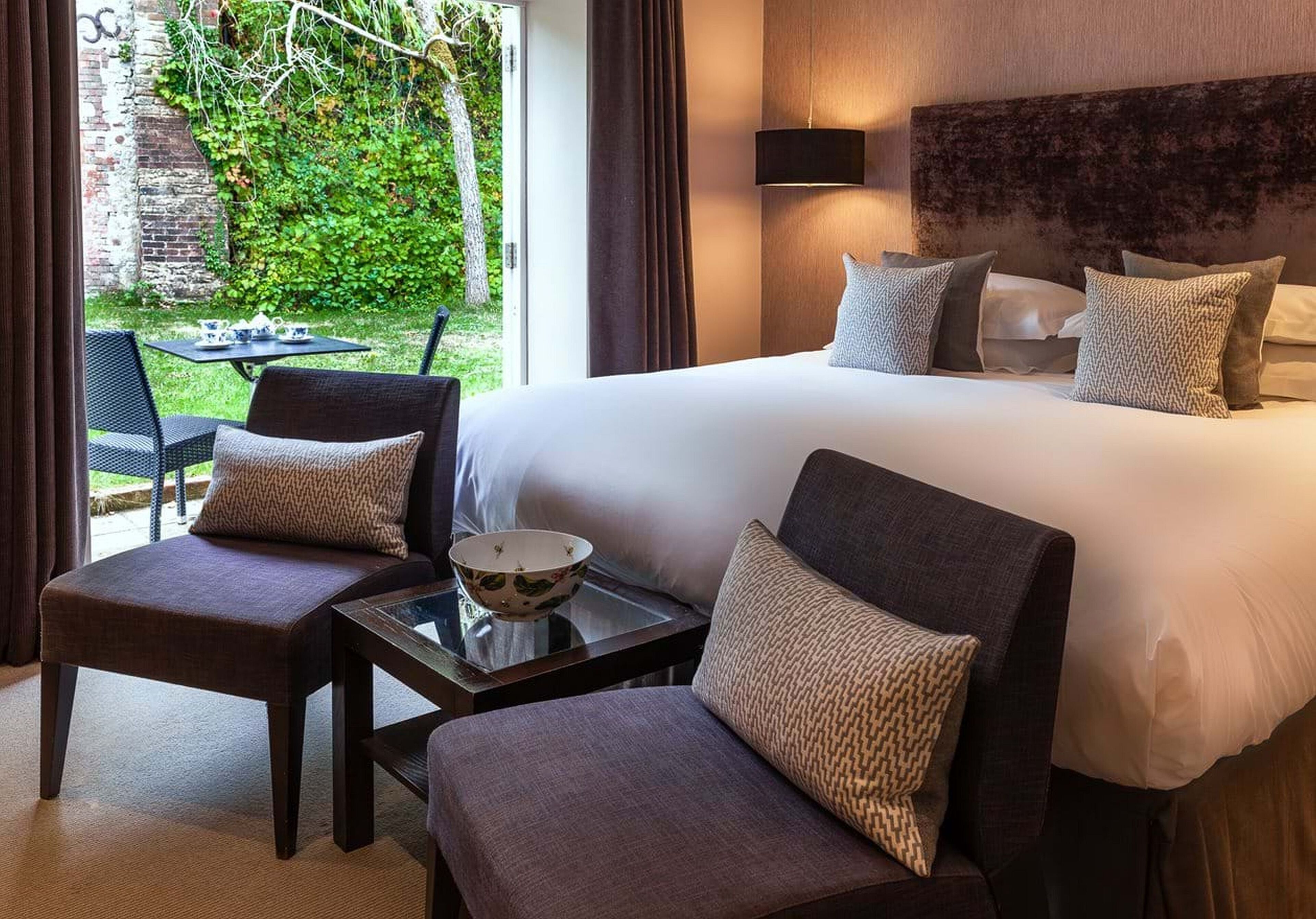 Comfy Room | Individually decorated, individually furnished, free WiFi, bed sheets