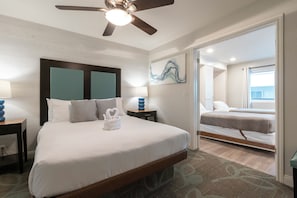Junior-Suite, 1 Schlafzimmer | Kostenloses WLAN, Bettwäsche, Wecker