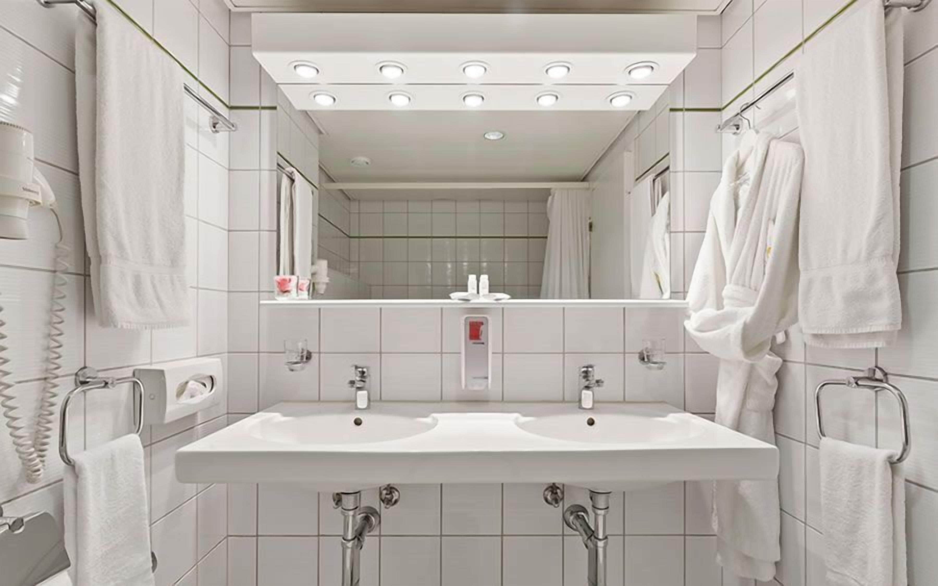 Foto - Hotel Conti Dietikon