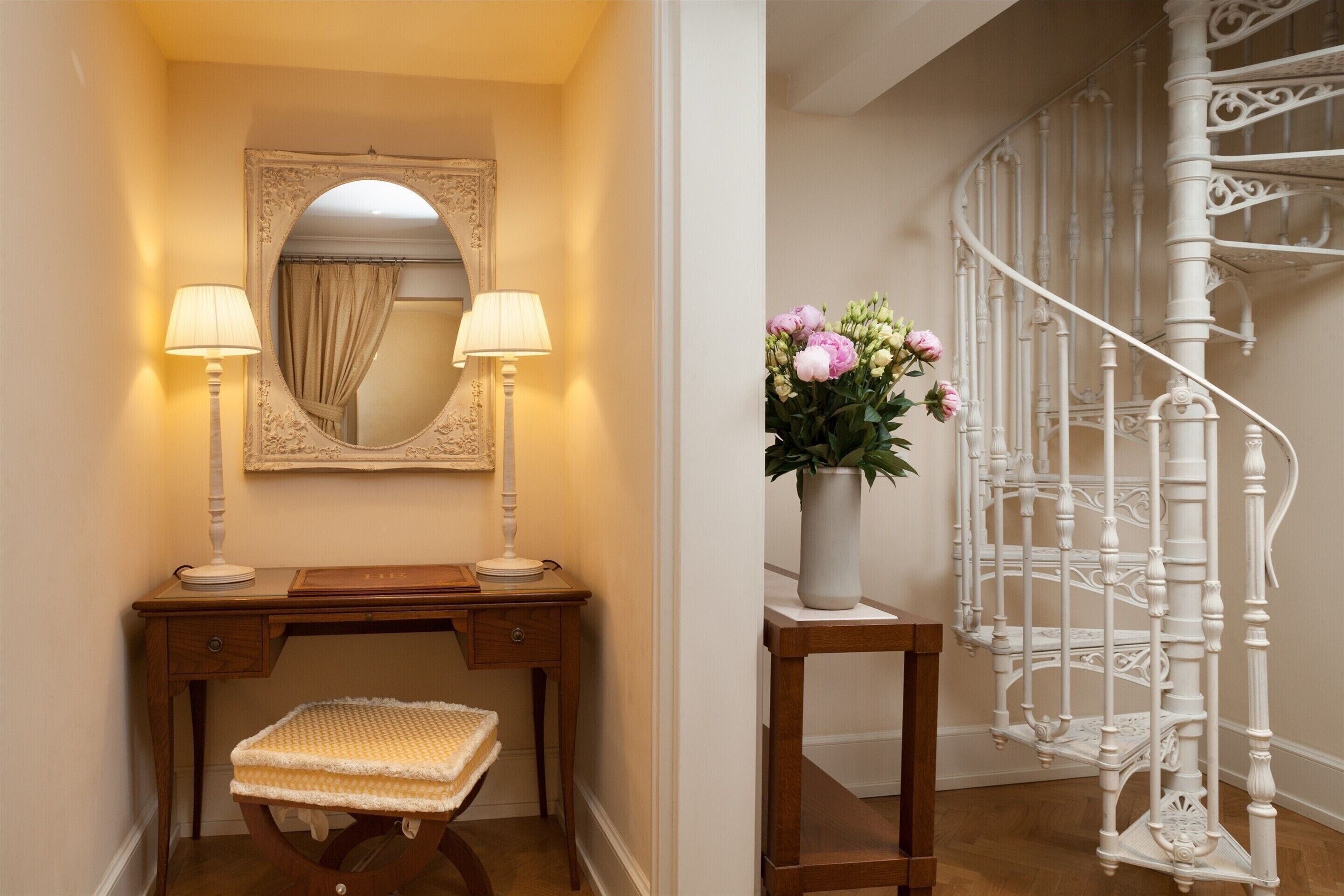 1 bedroom, minibar, in-room safe, individually decorated