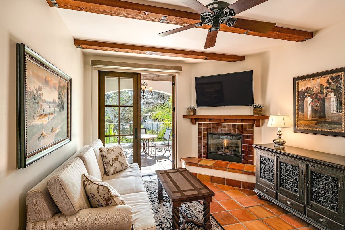 TV, DVD player, table tennis, pay movies