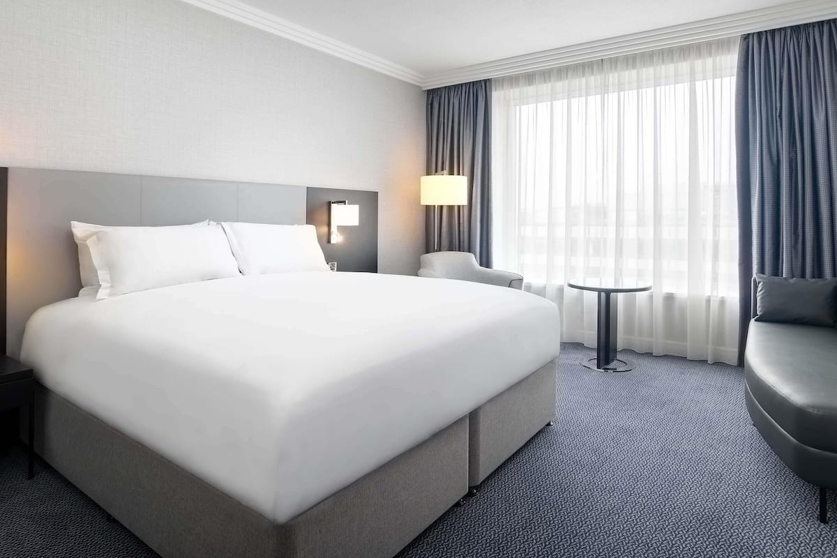 Classic Room, 1 Queen Bed | 1 bedroom, Egyptian cotton sheets, premium bedding, Select Comfort beds