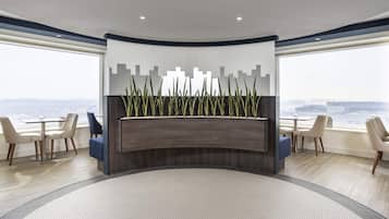 1 bedroom, Egyptian cotton sheets, premium bedding, Select Comfort beds