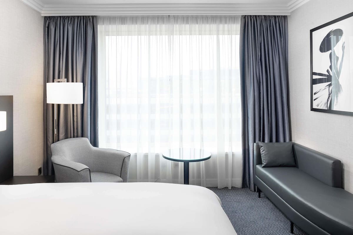 Classic Room, 1 Queen Bed | 1 bedroom, Egyptian cotton sheets, premium bedding, Select Comfort beds