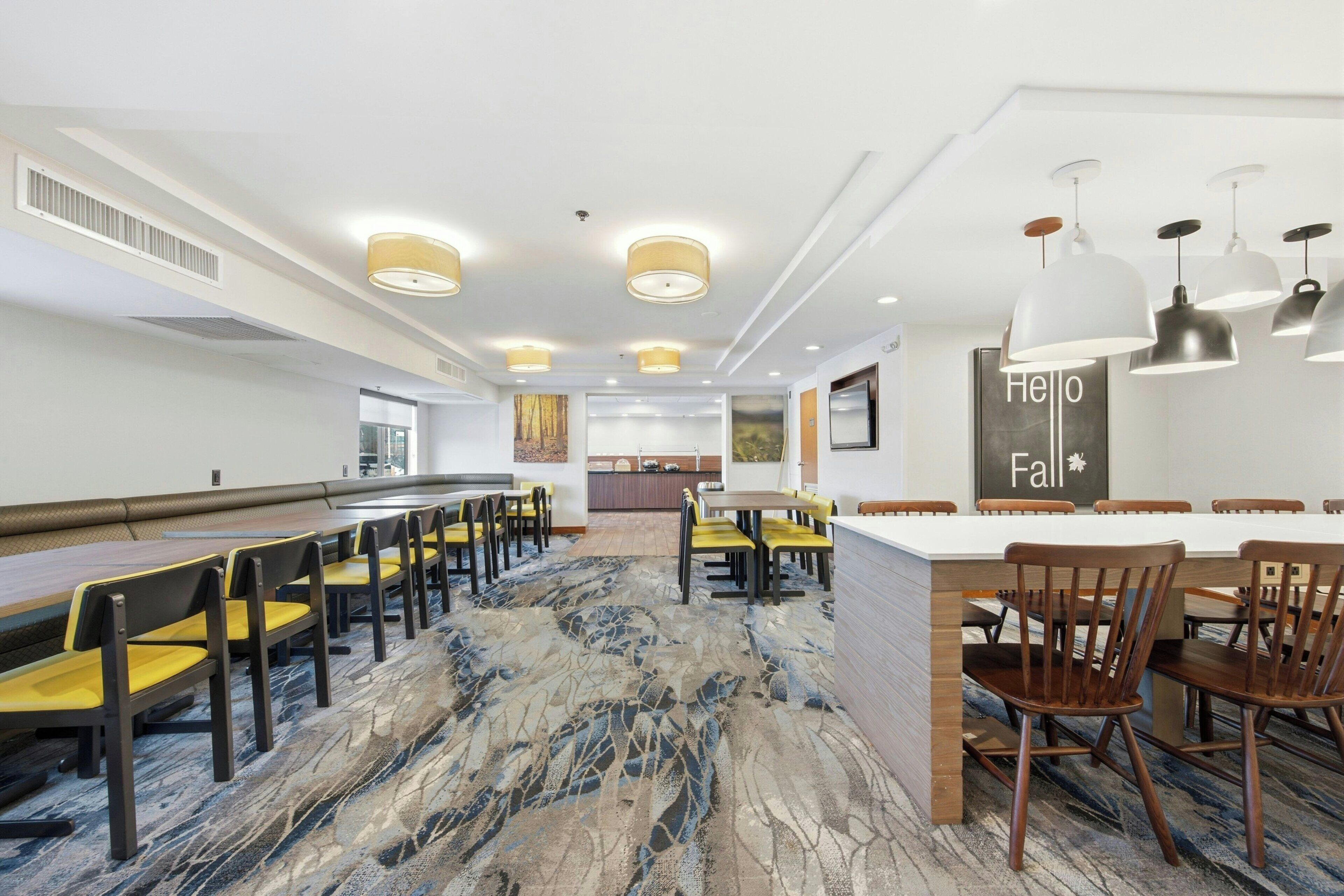 Free daily continental breakfast 