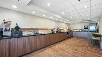 Free daily continental breakfast