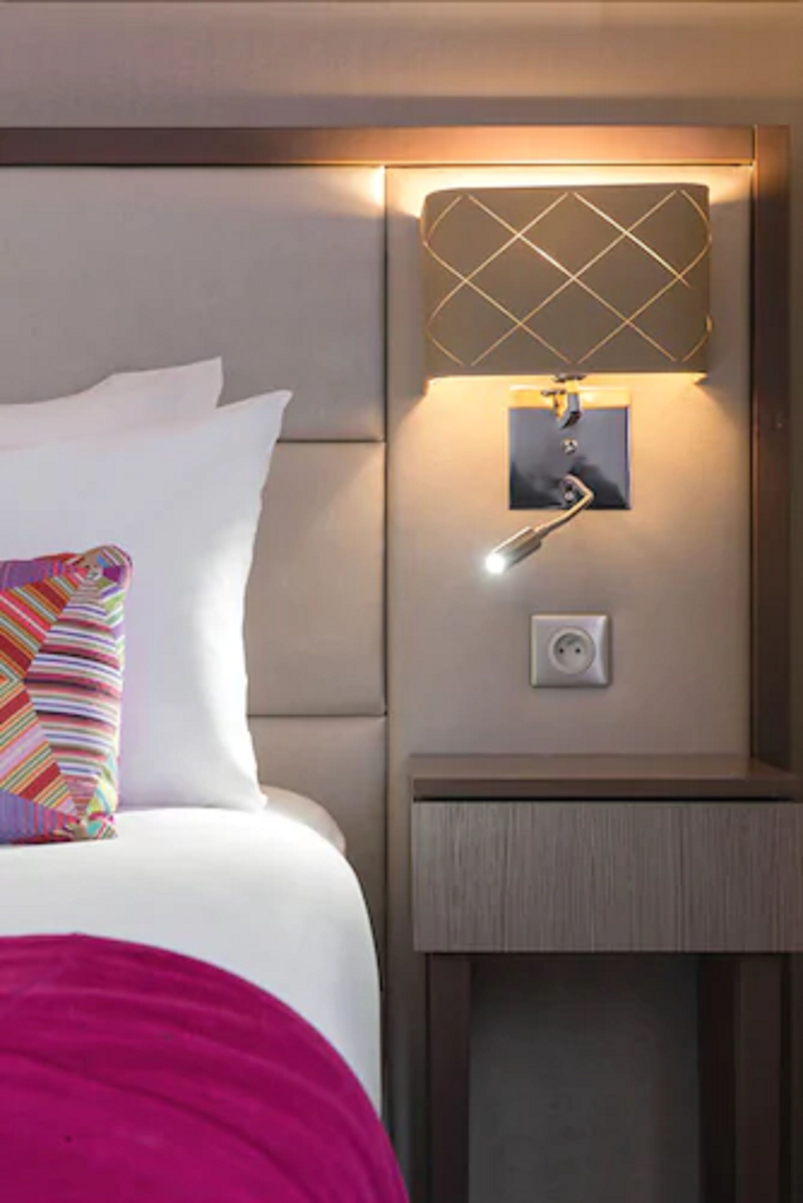 classic double room | in-room safe, desk, blackout curtains, soundproofing