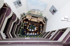 平面電視、付費電影