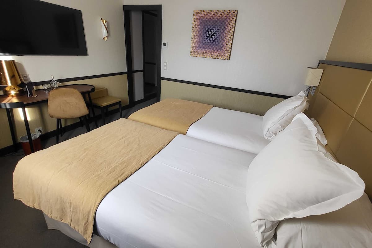 in-room safe, desk, blackout curtains, soundproofing