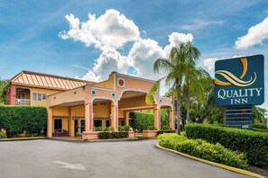 Exterior - Quality Inn Sarasota North Near Lido Key Beach (Sarasota)