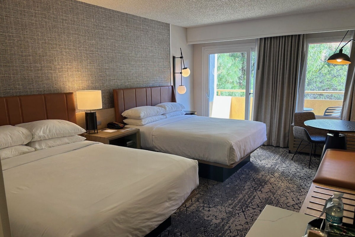Premium bedding, down comforters, in-room safe, individually furnished