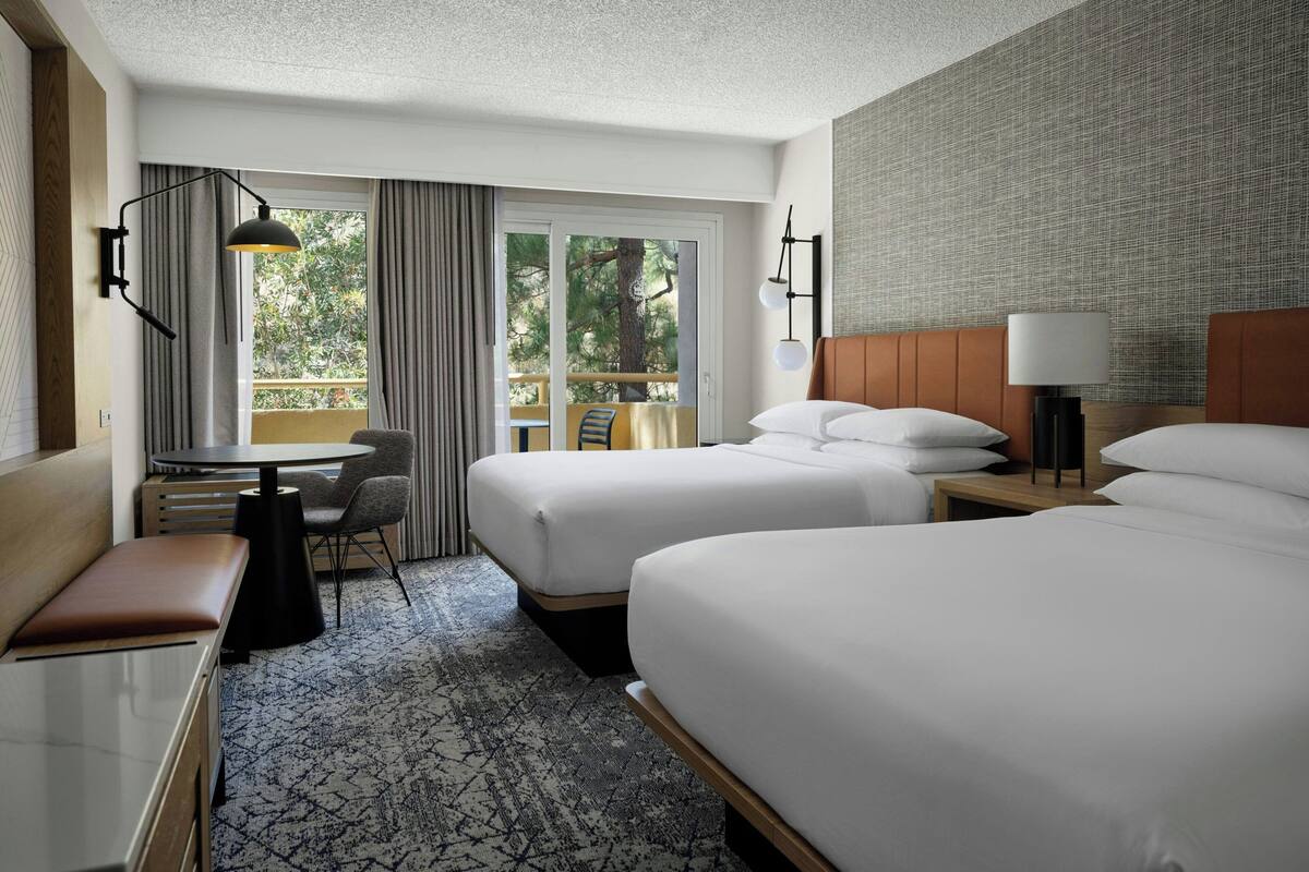Premium bedding, down comforters, in-room safe, desk